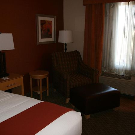 Holiday Inn Express Stockton Southeast By Ihg Eksteriør billede