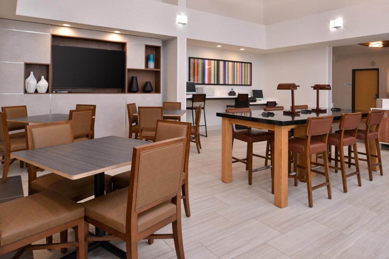 Holiday Inn Express Stockton Southeast By Ihg Eksteriør billede
